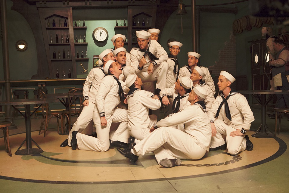 Avé, Cesar – Etat-critique.com