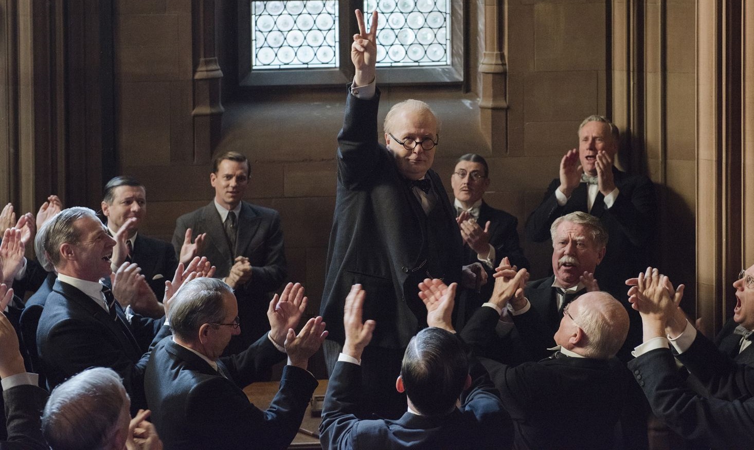 Les heures sombres – Etat-critique.com